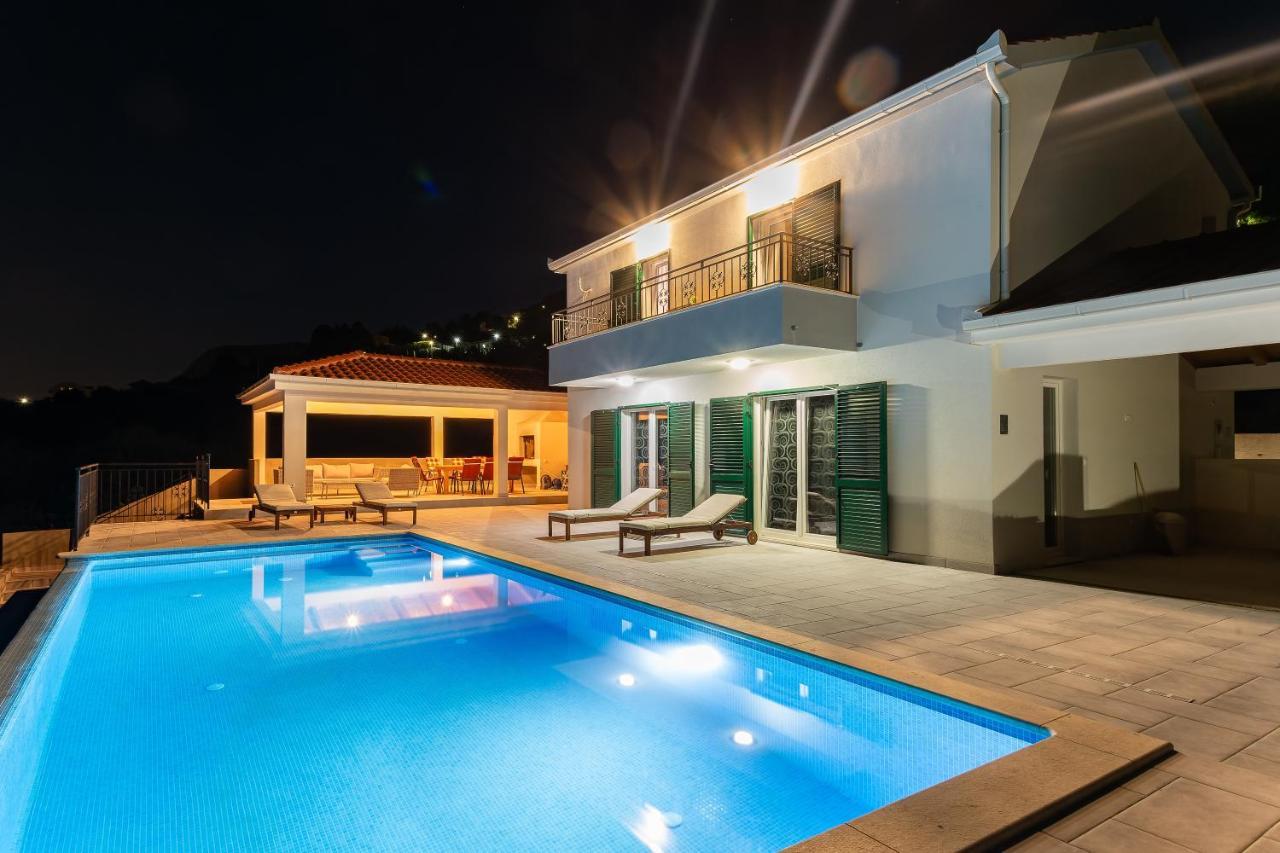 Secluded House - Guaranteed Privacy - Heated Pool Villa Klis Buitenkant foto