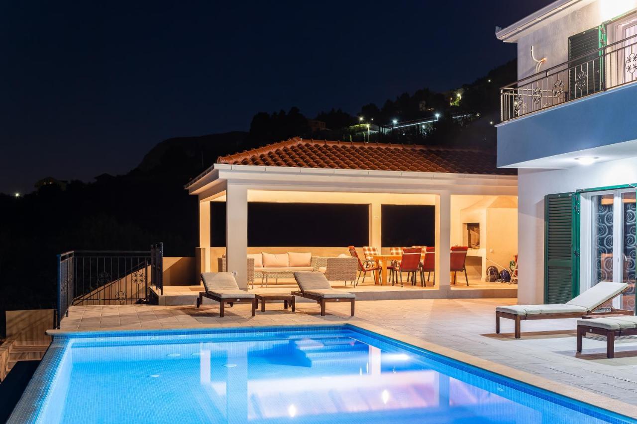 Secluded House - Guaranteed Privacy - Heated Pool Villa Klis Buitenkant foto