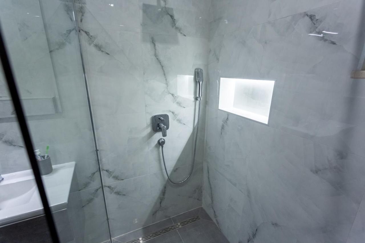 Secluded House - Guaranteed Privacy - Heated Pool Villa Klis Buitenkant foto
