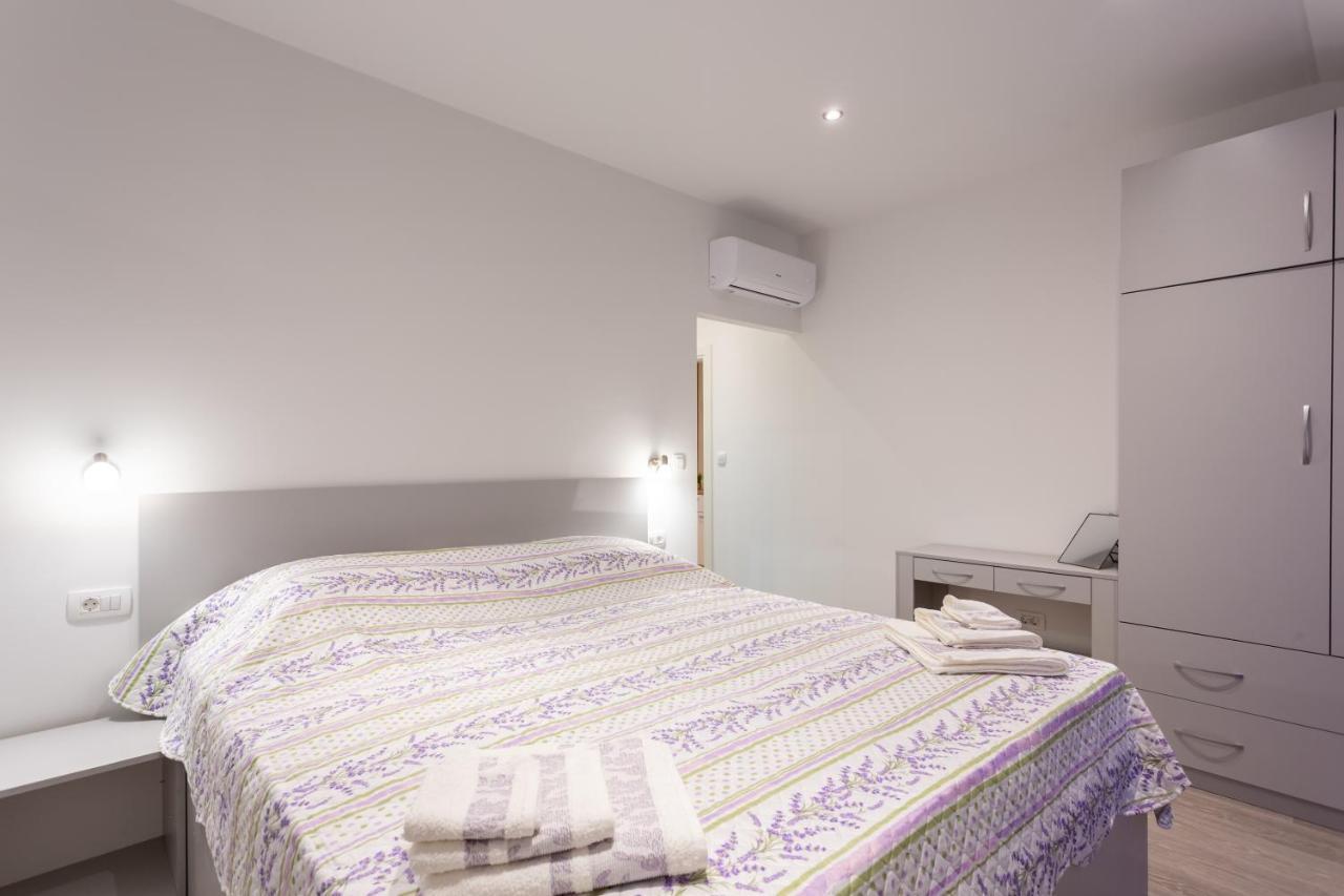 Secluded House - Guaranteed Privacy - Heated Pool Villa Klis Buitenkant foto