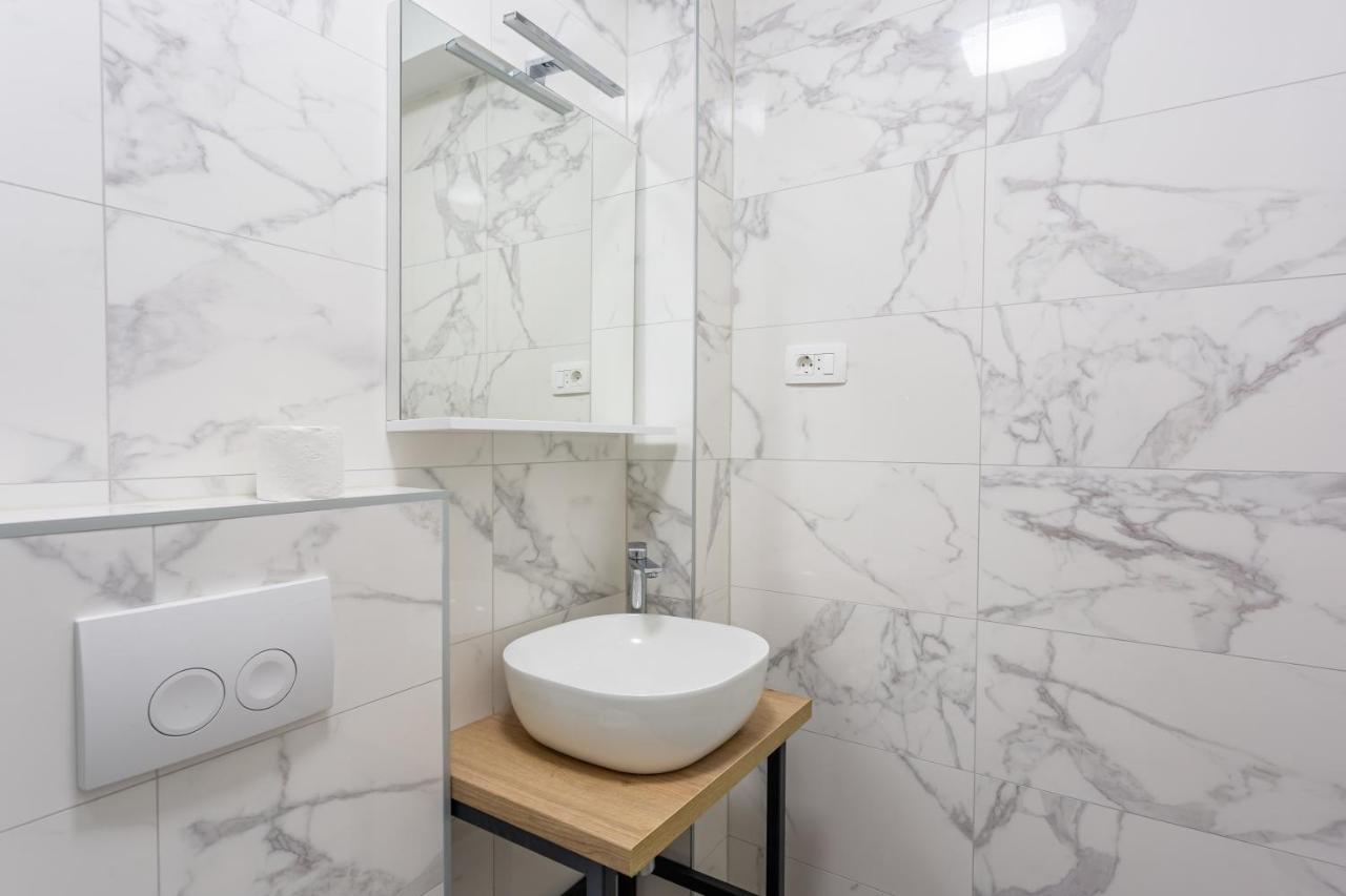 Secluded House - Guaranteed Privacy - Heated Pool Villa Klis Buitenkant foto